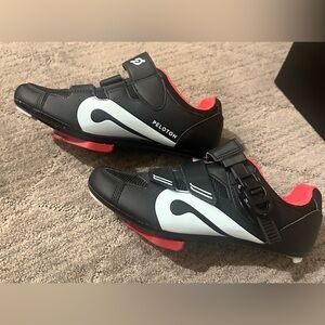 Peloton Cycling shoes size 39